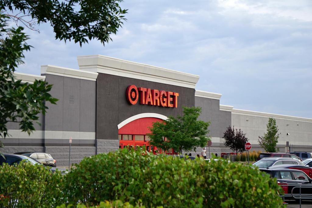 Atlanta Pastor Calls for ‘Full Target Boycott’ As Foot Traffic Dips for 11th Week in a&nbsp;Row